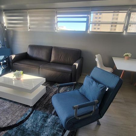 Waikiki Condo 2 Bedrooms 2 Bathrooms With 1 Free Parking Space هونولولو المظهر الخارجي الصورة