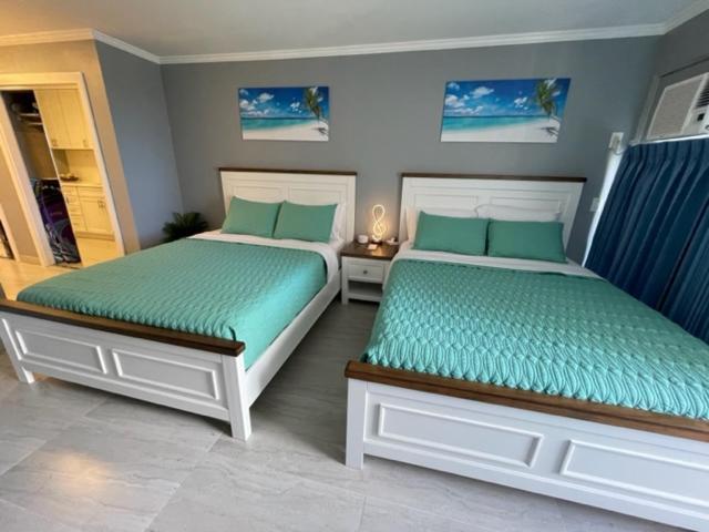 Waikiki Condo 2 Bedrooms 2 Bathrooms With 1 Free Parking Space هونولولو المظهر الخارجي الصورة