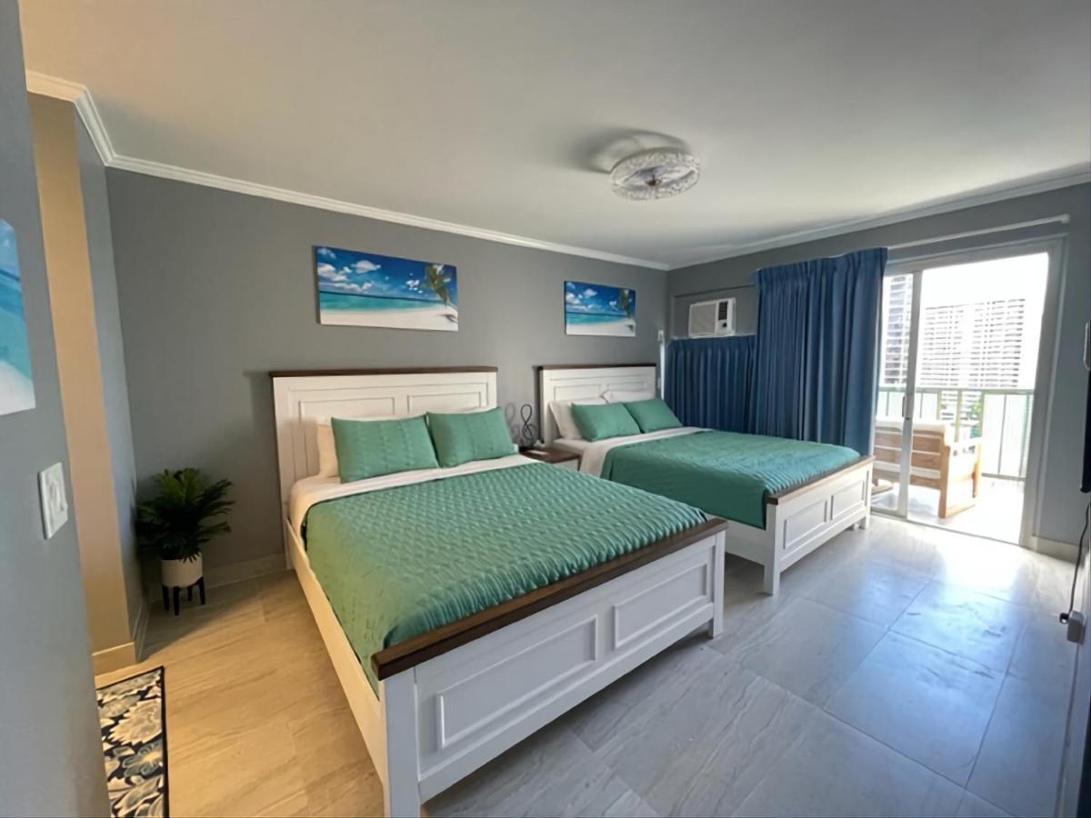 Waikiki Condo 2 Bedrooms 2 Bathrooms With 1 Free Parking Space هونولولو المظهر الخارجي الصورة