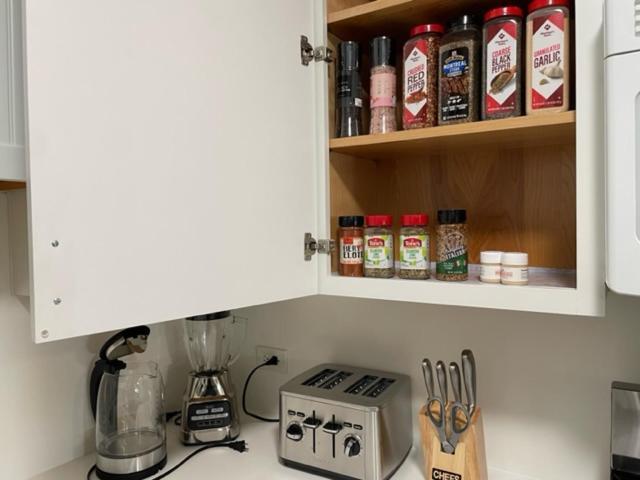 Waikiki Condo 2 Bedrooms 2 Bathrooms With 1 Free Parking Space هونولولو المظهر الخارجي الصورة