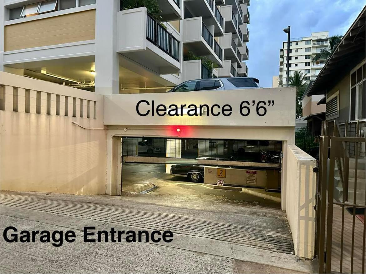 Waikiki Condo 2 Bedrooms 2 Bathrooms With 1 Free Parking Space هونولولو المظهر الخارجي الصورة